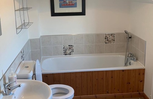 Bushmills House | Luxury cottage sleeps 4 at Giant’s Causeway, Bushmills, Northern Ireland