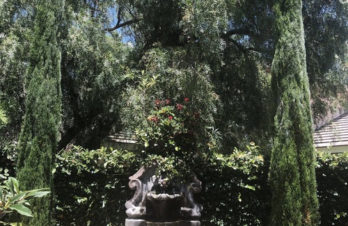 Rancho Ponderosa Apartment | LUXURY COURTYARD GARDEN SUITE