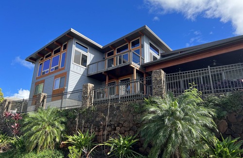 Halawa House | Luxury custom 5000 ft home overlooking Pearl Harbor. Reach out for availability