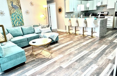 Appleton Apartment | Luxury Custom Peacock Penthouse w/garage