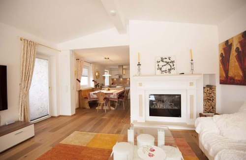 Seefeld in Tirol Ski Chalet | Luxury detached house with swimming pool, show fireplace, bathtub and sauna
