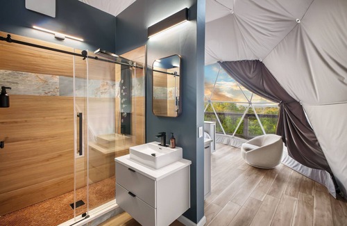 Spring Branch Resort | Luxury Dome - Spa Shower - Panoramic Views