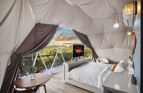 Spring Branch Resort | Luxury Dome - Spa Shower - Panoramic Views