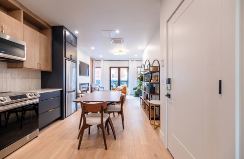 Rutland Apartment | Luxury, downtown Rutland apartment with balcony