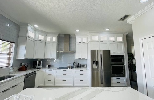 Mandalay House | Luxury Escapes Home W/Heated Pool & Spa Near IMG & Siesta Key Beach
