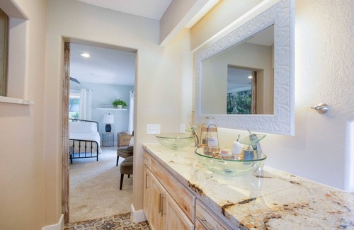 Paleface Park Villa | Luxury Estate by Lake Travis, Private Pool, Grill