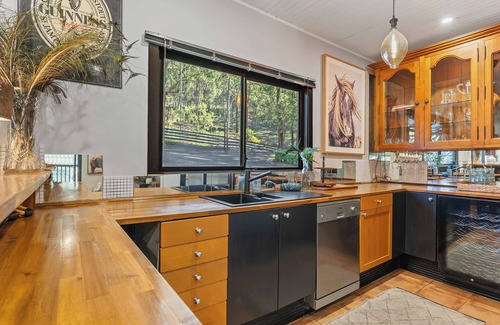 St. Albans House | Luxury Farm Hideaway on 20 acres - Sleeps 22