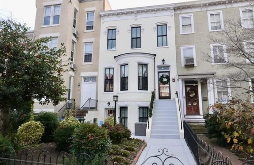 Stanton Park Apartment | Luxury Flat Walk To Capitol!