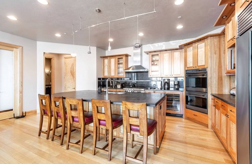 Salt Lake Mountain Resorts House | Luxury for the Powder Hound, ski-in/out to Snowbird
