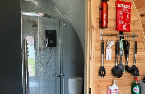 Mablethorpe Apartment | Luxury Glamping Pod with Hot Tub, fees apply