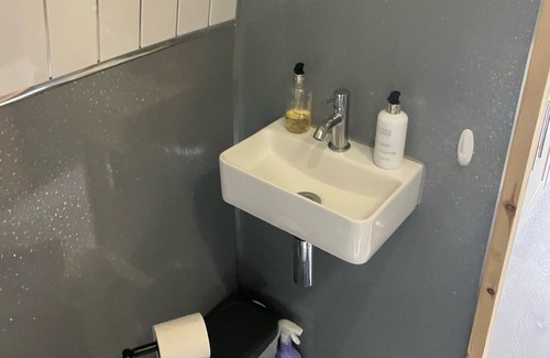 Mablethorpe Apartment | Luxury Glamping Pod with Hot Tub, fees apply