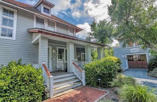Keepers Landing House | Luxury Getaway on Bald Head Island - August Weeks Available - 5-Star Property