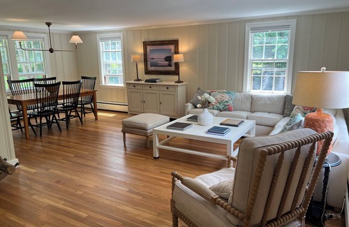 Hanover House | Luxury Graduation and Reunion Rental- Walk to Dartmouth!