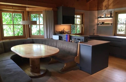 Furth Cabin | Luxury holiday home for 10: Spa, Skiing, golf, sailing in 5min