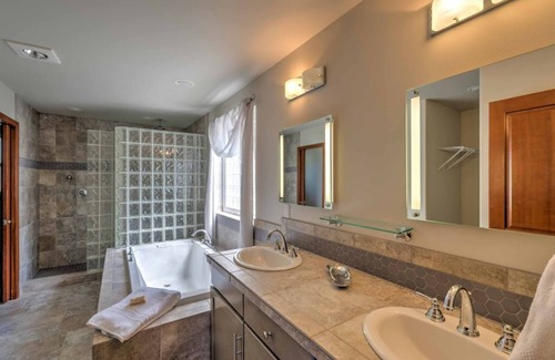 Manson House | Luxury Home In Manson - incredible views- all modern amenities
