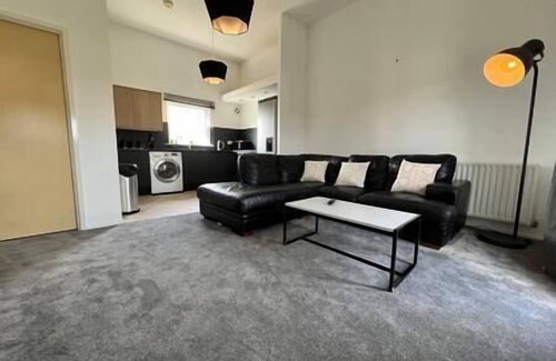 Rugby Apartment | Luxury home in rugby ready 4U