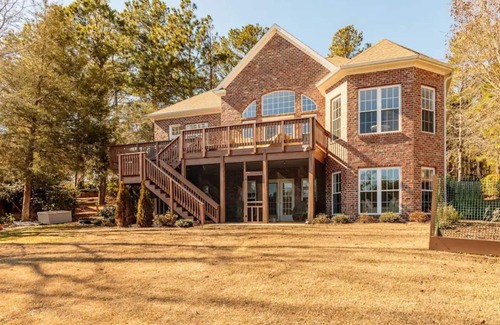 Pinehurst House | Luxury Home, LakesIde in Pinehurst