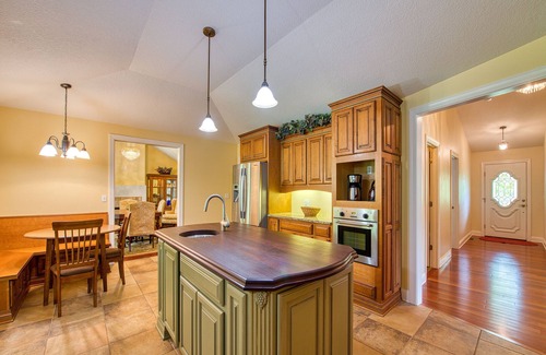Waynesville House | Luxury Home, Spectacular Views, Waynesville