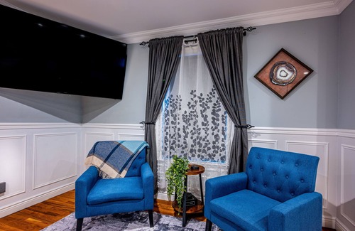 Elmont House | Luxury Home- Walking distance to UBS Arena/Belmont Park Village