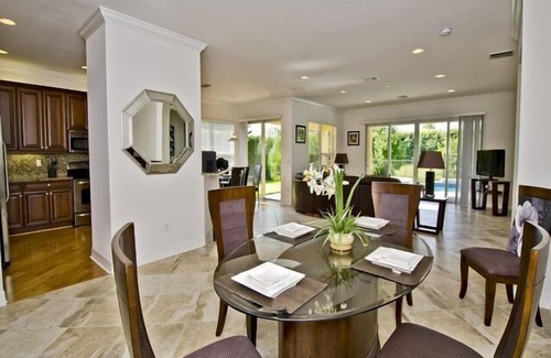 Marbella Lakes House | Luxury House 2br/Den/Pool/HotTub, Lakefront, Cul-de-sac, Full Southern Exposure