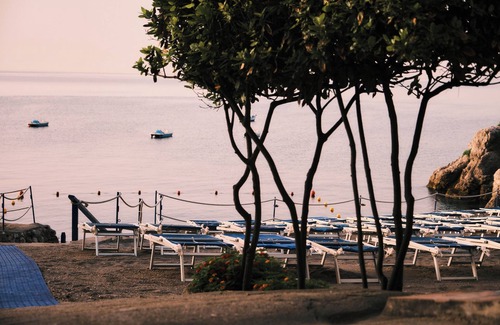 Pucara House | Luxury House Marinadalbori, Terrazzo Privato a 10 Metri dal Mare in Amalfi Coast