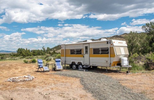 Whitehall House | Luxury in Perfect Location, Montana 1004