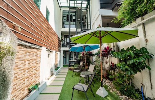 Chang Phueak Condo | Luxury Industrial Flat 5 Mins from Nimman