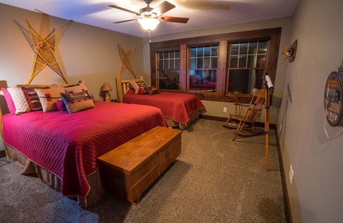 Minong House | Luxury lakefront cabin rental in wisconsin