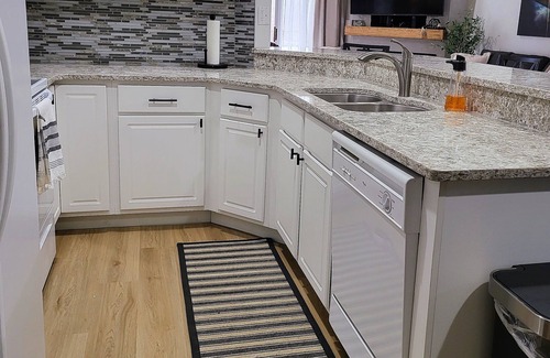 Osage Beach Condo | Luxury Lakefront Family Condo with Boat Slip