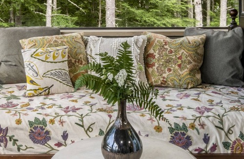 Cullowhee House | Luxury Lakefront six bedroom home on pristine Lake Glenville. Dock kayak canoe