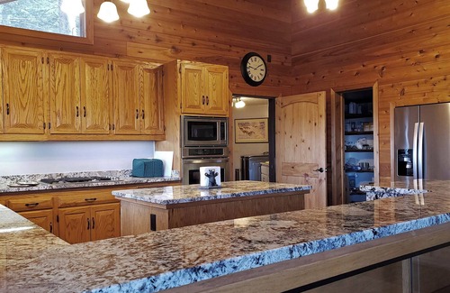 Big Arm Cabin | Luxury Lodge: Flathead Lake & Wild Horse Island
