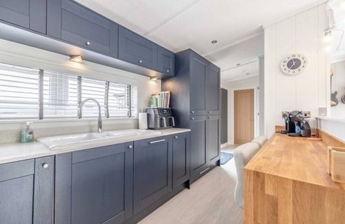 Windsor House | Luxury Lodge with Hot Tub in Windsor Marina