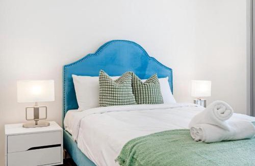 Lidcombe Apartment | Luxury Loft 3 Bed, 2 Bath, Sleeps 6, Pool, BBQ, No parties