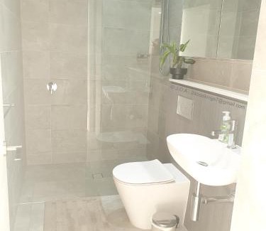 Lidcombe Apartment | Luxury Loft 3 Bed, 2 Bath, Sleeps 6, Pool, BBQ, No parties