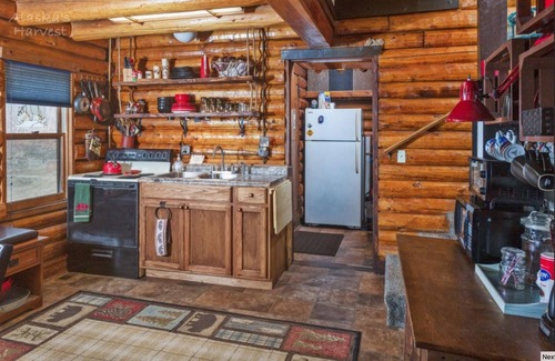 Palmer Cabin | Luxury Log Cabin with an awesome view
