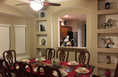 Lake Berkley Villa | Luxury magnificent South Facing Pool/Spa Lakefront View Free WiFi Game Room