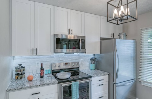 Fishers House | Luxury Modern 3bed/2bath house, walk to DT Fishers
