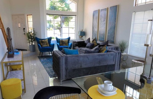 Rowland Heights House | Luxury Modern Style Home Near Disneyland/ Free Parking