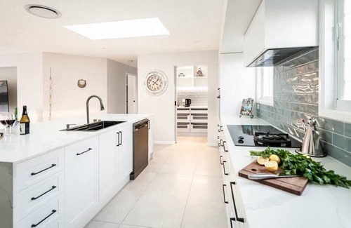 Mooloolaba House | Luxury Mooloolaba Retreat with Spa and Pool