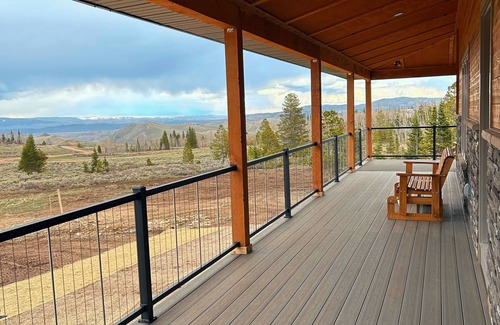 Carbon County House | Luxury Mountain Lodge with Hot Tub & Panoramic Sierra Madre Views.