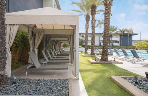 Santa Ana Heights Apartment | Luxury Newport Beach rental Location Location location