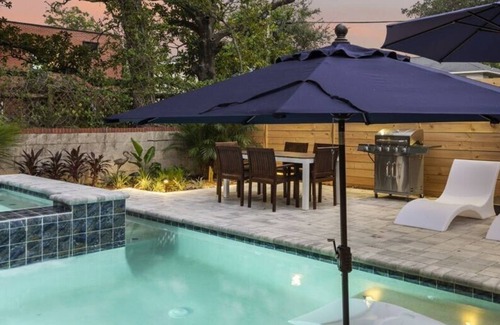 San Marco House | Luxury Oasis: Heated Pool, Spa, Hot Tub & Grill Patio