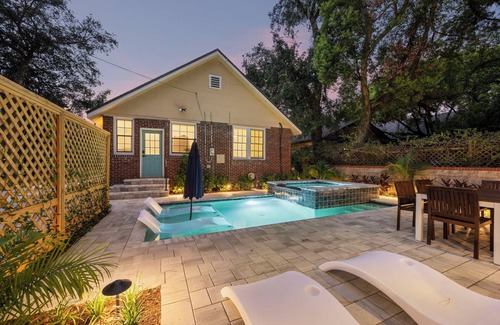 San Marco House | Luxury Oasis: Heated Pool, Spa, Hot Tub & Grill Patio