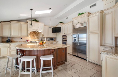 Corona del Mar House | Luxury Ocean View Winter Retreat. Gated Community Multiple Pools & Tennis Courts