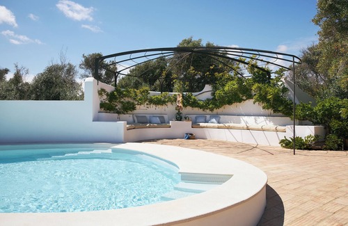 Malhao House | Luxury Oceanfront Villa - Catered & Serviced with Private Boat & Skipper