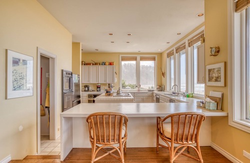 Neskowin House | Luxury Oceanfront w/Panoramic View of Pacific in Neskowin