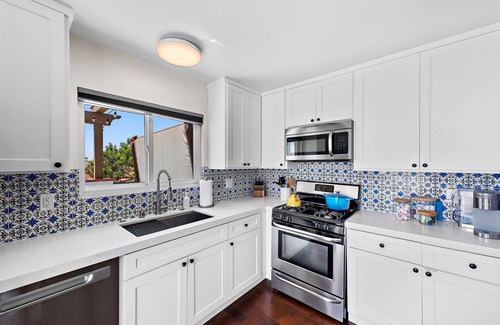 San Clemente Apartment | Luxury Oceanview 5star Stay w/Private HotTub& Deck