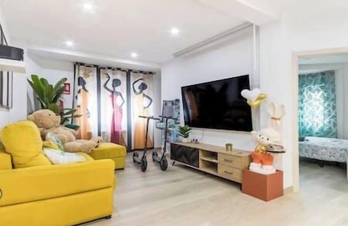 El Cristo y Buenavista Apartment | LUXURY: Parking lot, Projector, Machine and Scooters