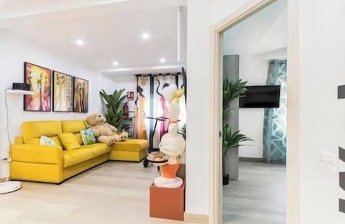 El Cristo y Buenavista Apartment | LUXURY: Parking lot, Projector, Machine and Scooters
