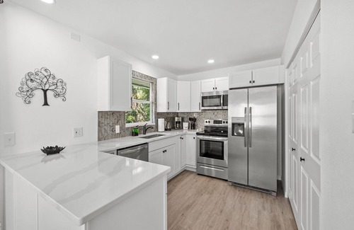 Charlotte Harbor Apartment | Luxury place - 23019 in Port Charlotte , one block to the Bayfront Park/Harbor